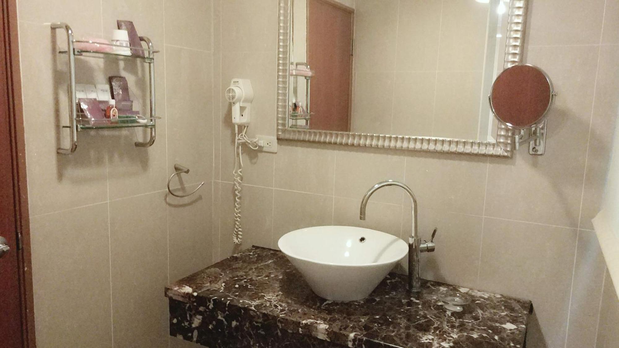 Elegance Hotel Тайбей Екстер'єр фото