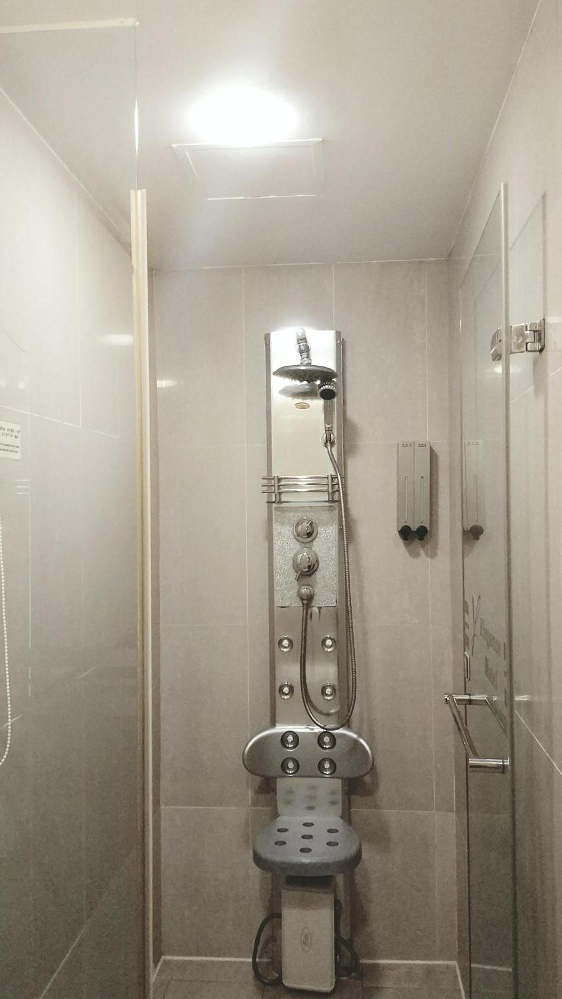Elegance Hotel Тайбей Екстер'єр фото