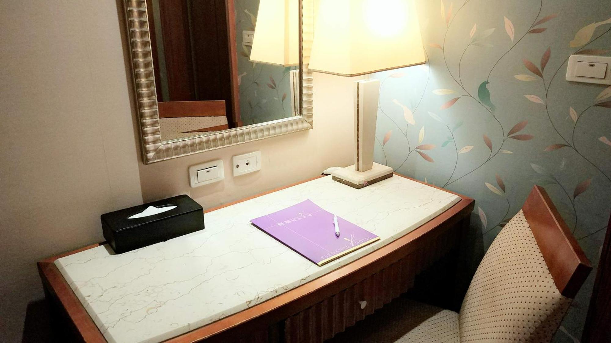 Elegance Hotel Тайбей Екстер'єр фото