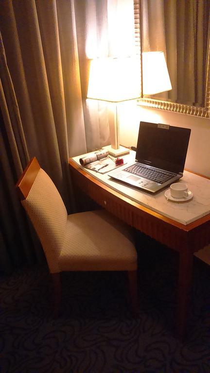 Elegance Hotel Тайбей Екстер'єр фото