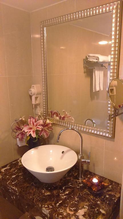 Elegance Hotel Тайбей Екстер'єр фото