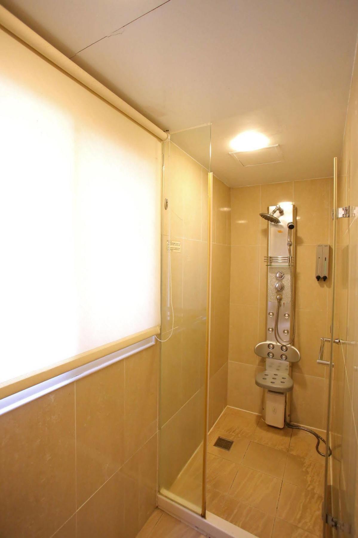 Elegance Hotel Тайбей Екстер'єр фото